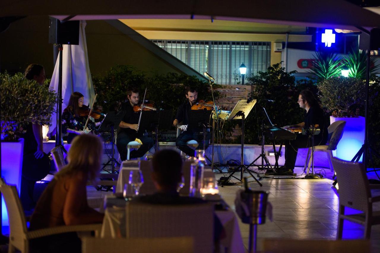 Tryp By Wyndham Corfu Dassia Esterno foto