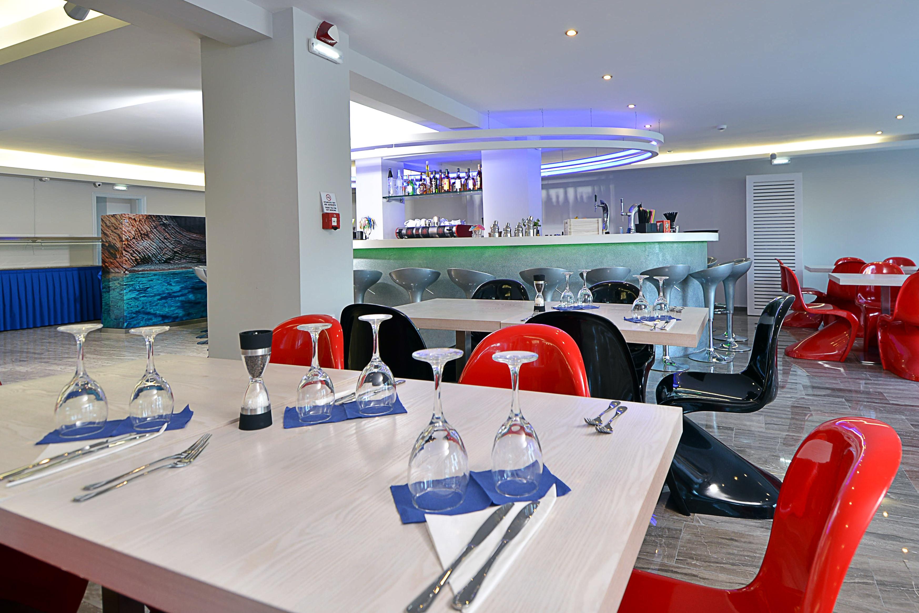 Tryp By Wyndham Corfu Dassia Esterno foto