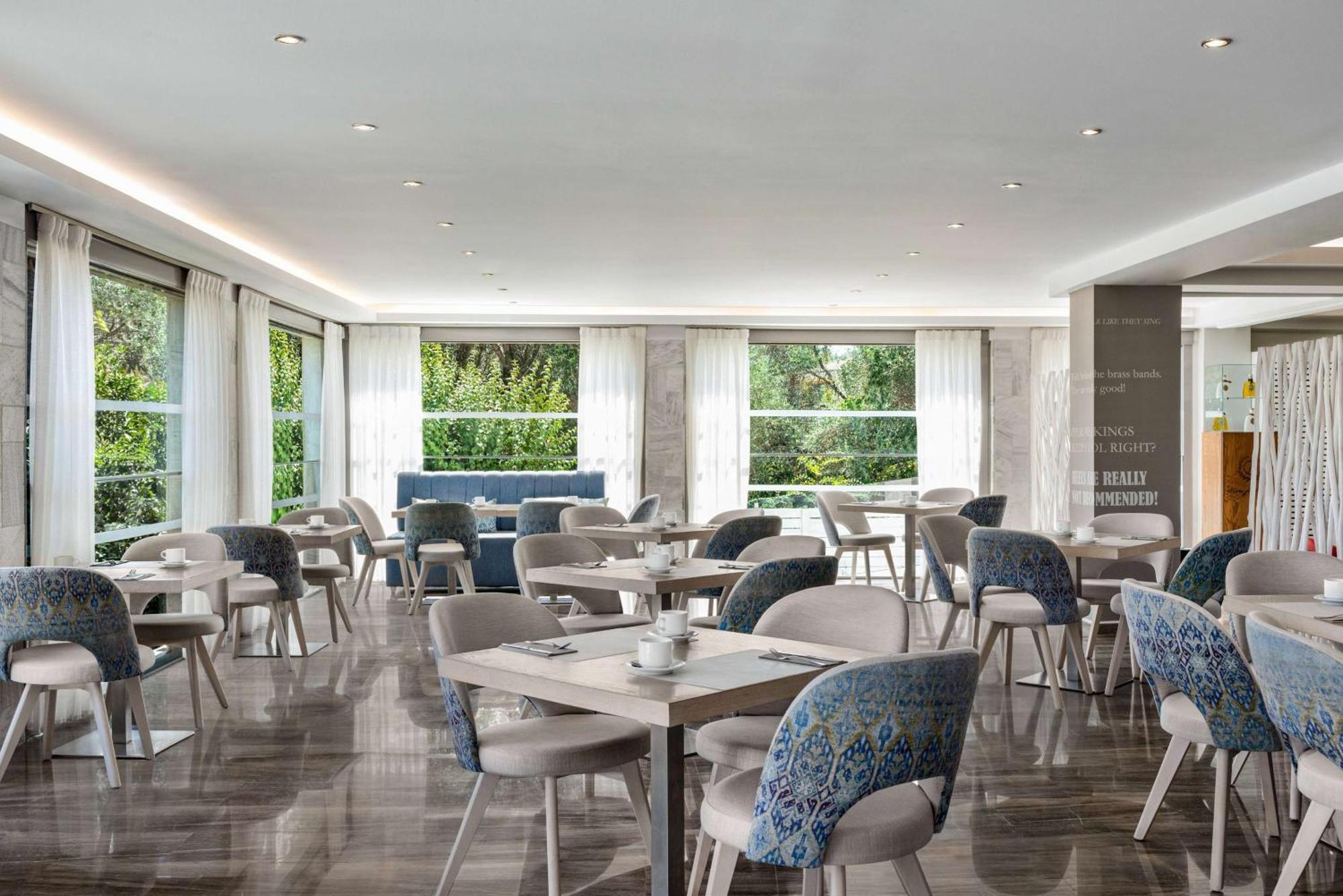 Tryp By Wyndham Corfu Dassia Esterno foto