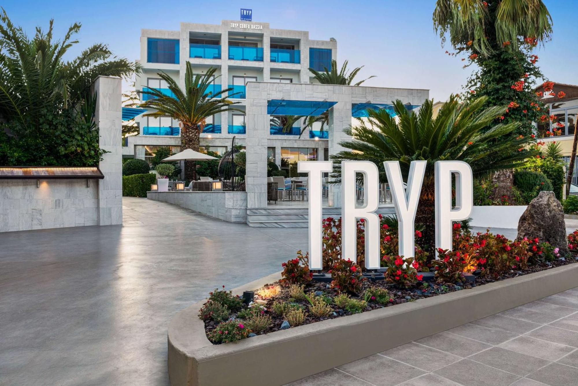 Tryp By Wyndham Corfu Dassia Esterno foto